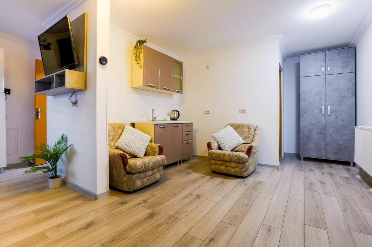 Vaias Aparts Târgu Neamţ Exterior foto